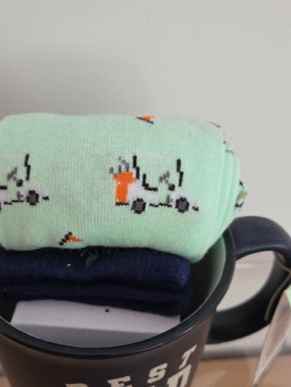 Eccolo Mint Green and Navy 'Best Dad By Par' Sock Mug Set...NWT - Picture 4 of 5